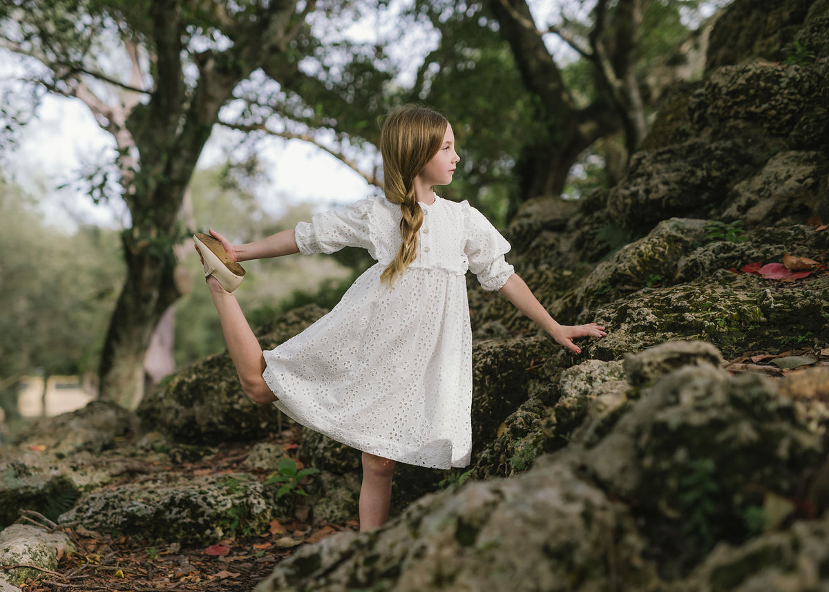 EYELET DRESS THREE QUARTER SLEEVE